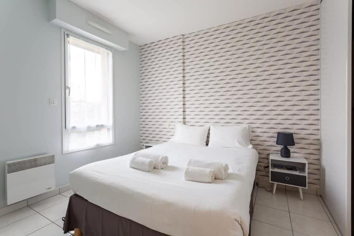 L'Opale - Joli Appartement Avec Jardin Et Garage Динард Екстериор снимка